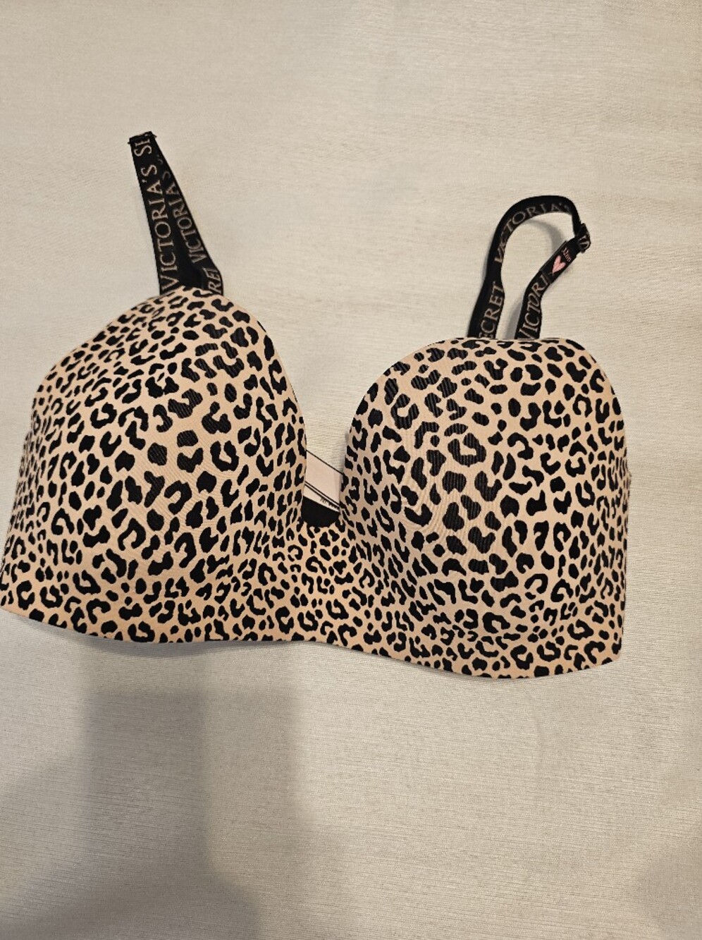 VICTORIA SECRET BRA